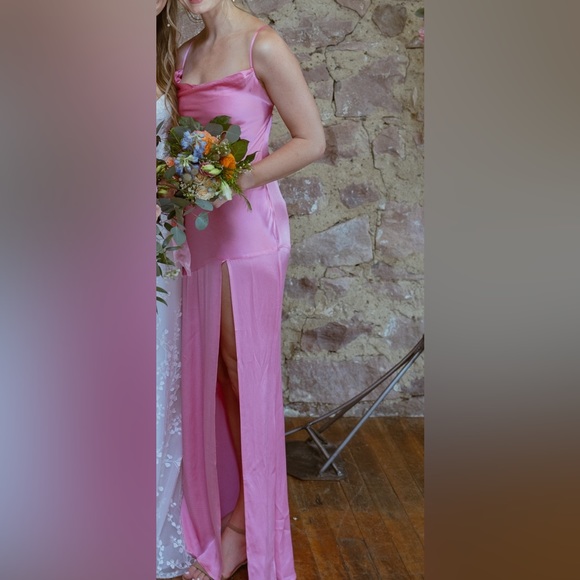 Revolve pink bridesmaid dress, Size M. No alterations done. - Picture 9 of 9
